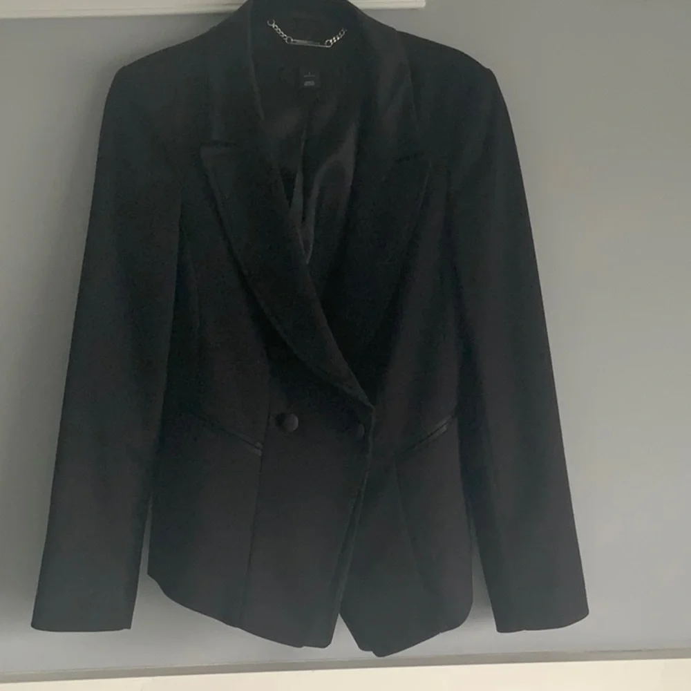 Black Satin trimmed blazer - Picture 1 of 10